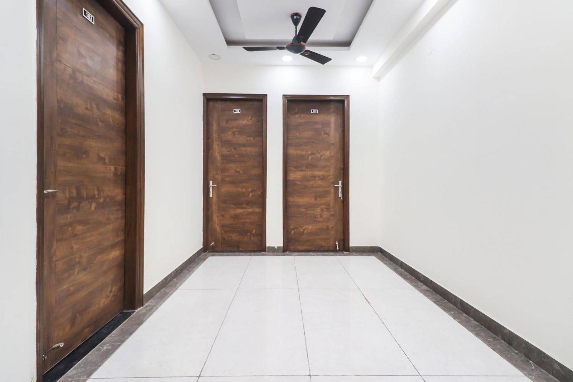 Collection O Green Leaf Residency Gurgaon Exterior foto